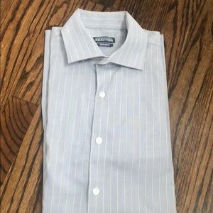 Barely worn Kenneth Cole button down